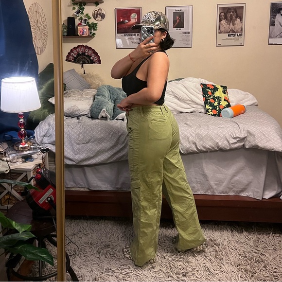 Urban Outfitters BDG green y2k Low-Rise cargo pants - Picture 4 of 5